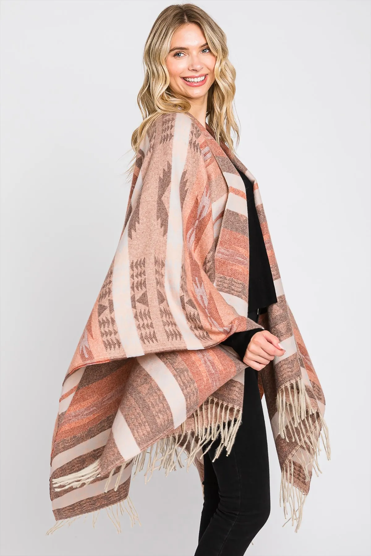 AZTEC PATTERN FRINGE RUANA