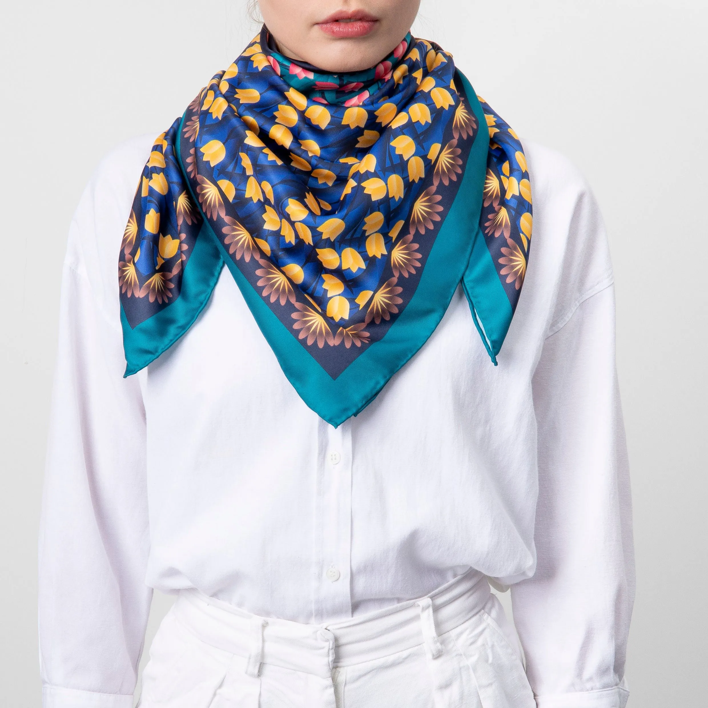 Cacharel CFL333T-Scarf Albane Green