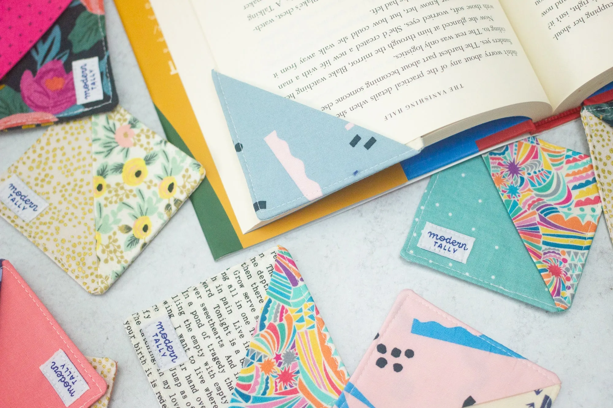 Gingham Corner Bookmark