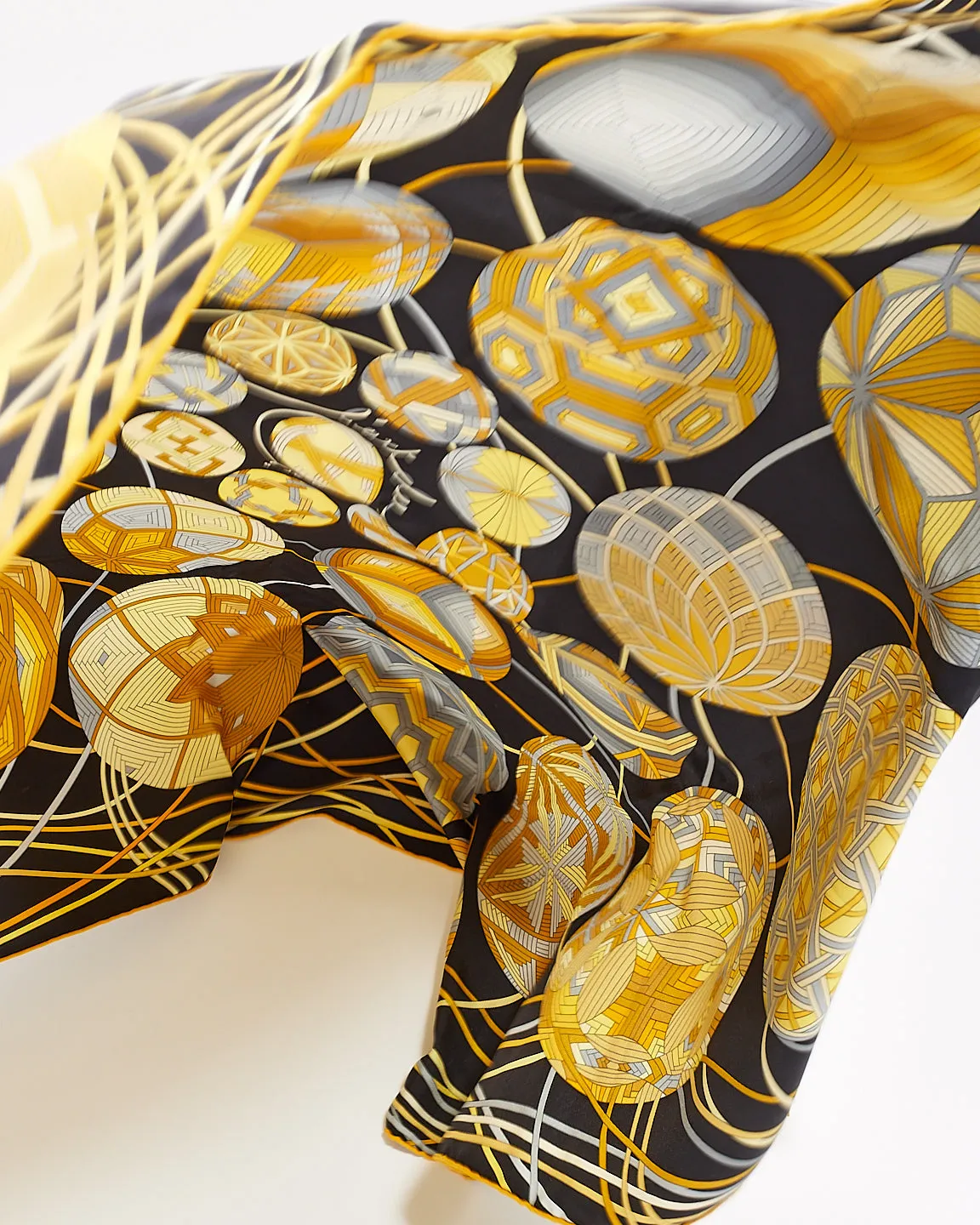 Hermès Yellow & Black L'art Du Temari Silk Scarf
