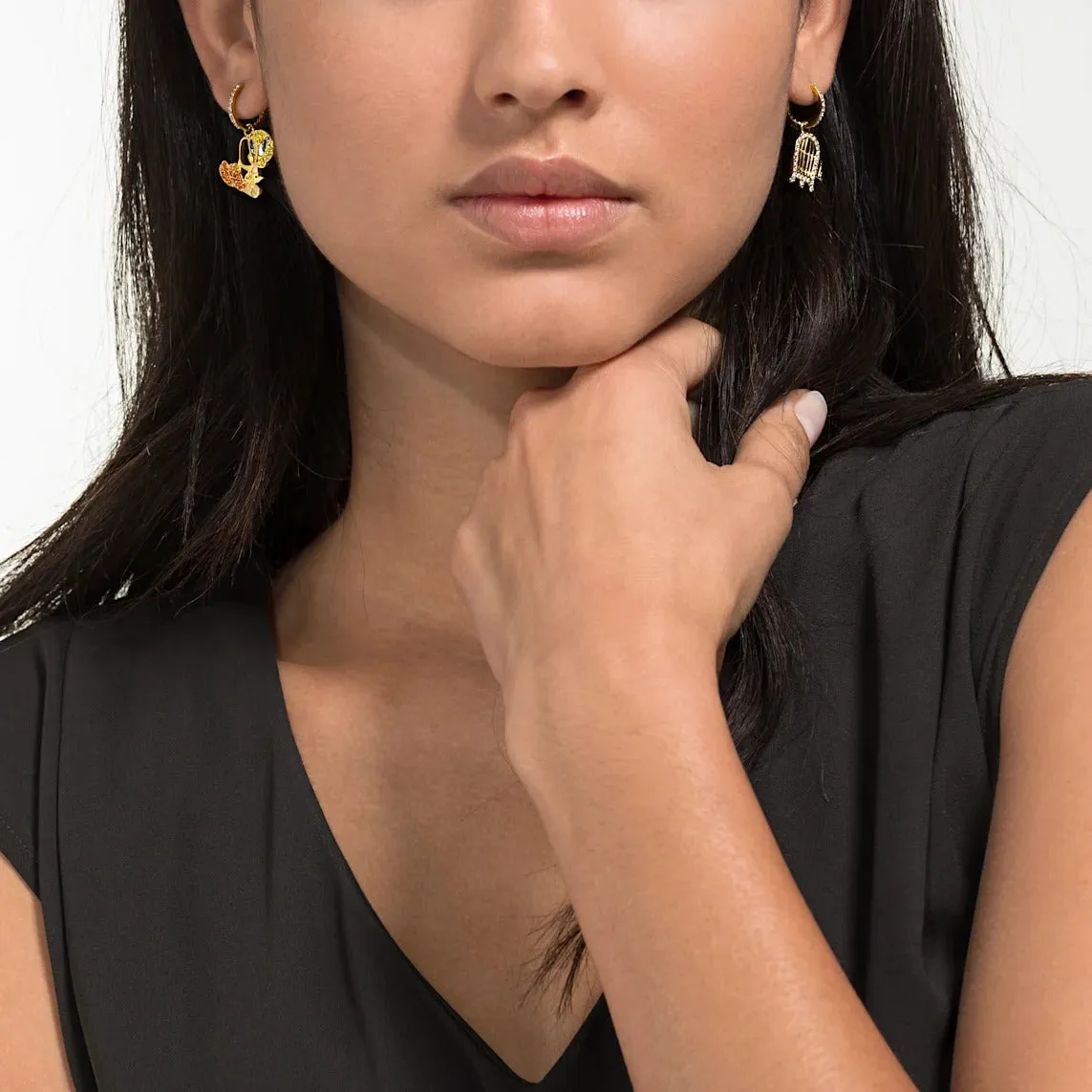Loney Tunes Tweety Multi-Colored Gold-Tone Plated Hoop Pierced Earrings