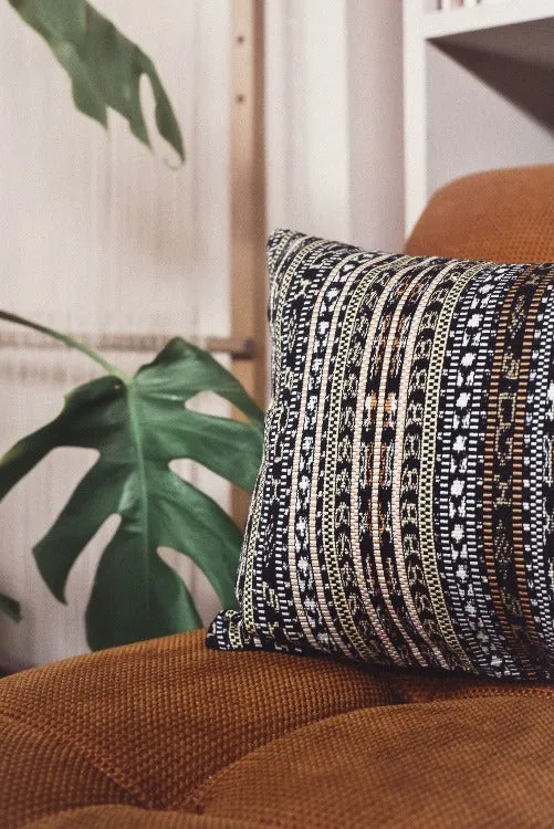 Maria Pillow, Ikat, Havana