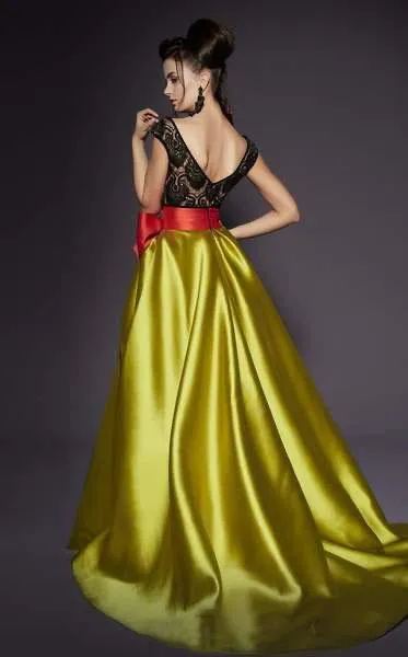 MnM Couture 2467