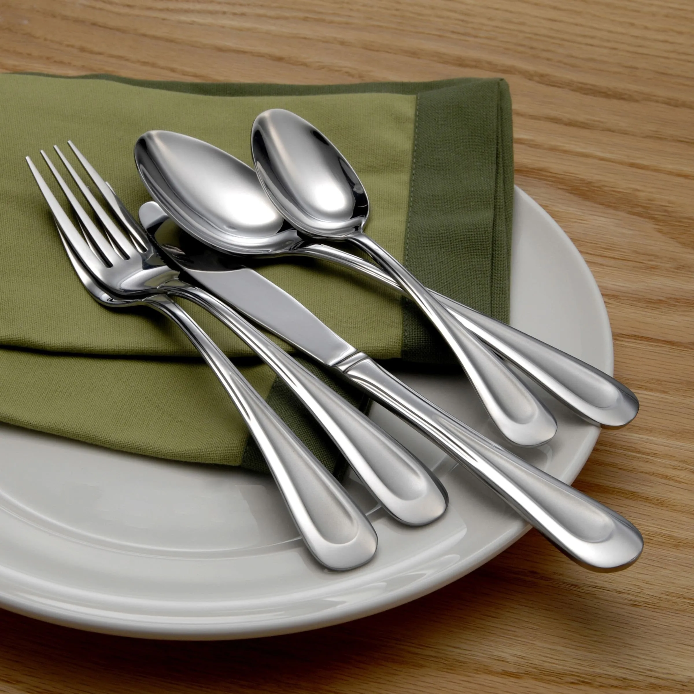 Oneida Satin Sand Dune 20-piece Flatware Set
