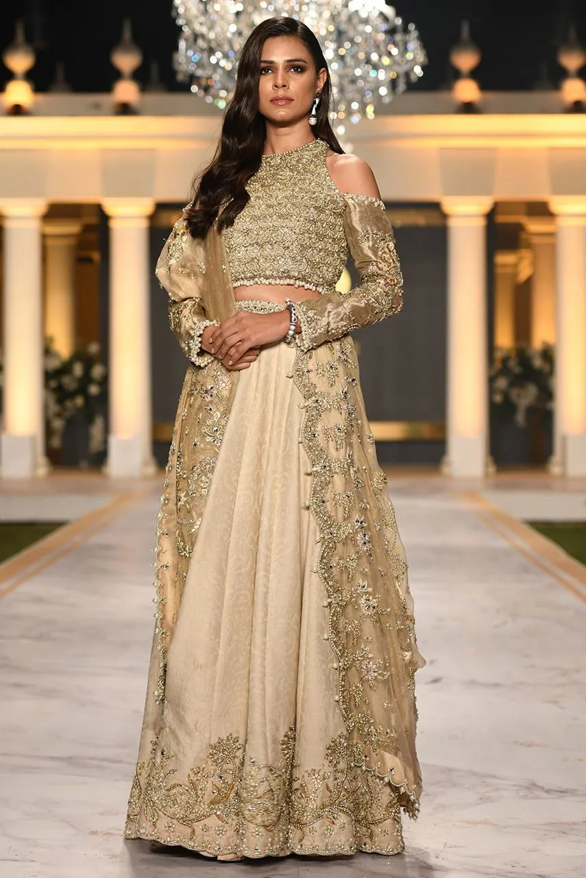 Pakistani Bridal Lehnga in Gold Color for Wedding #J4325