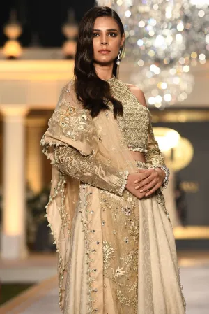 Pakistani Bridal Lehnga in Gold Color for Wedding #J4325