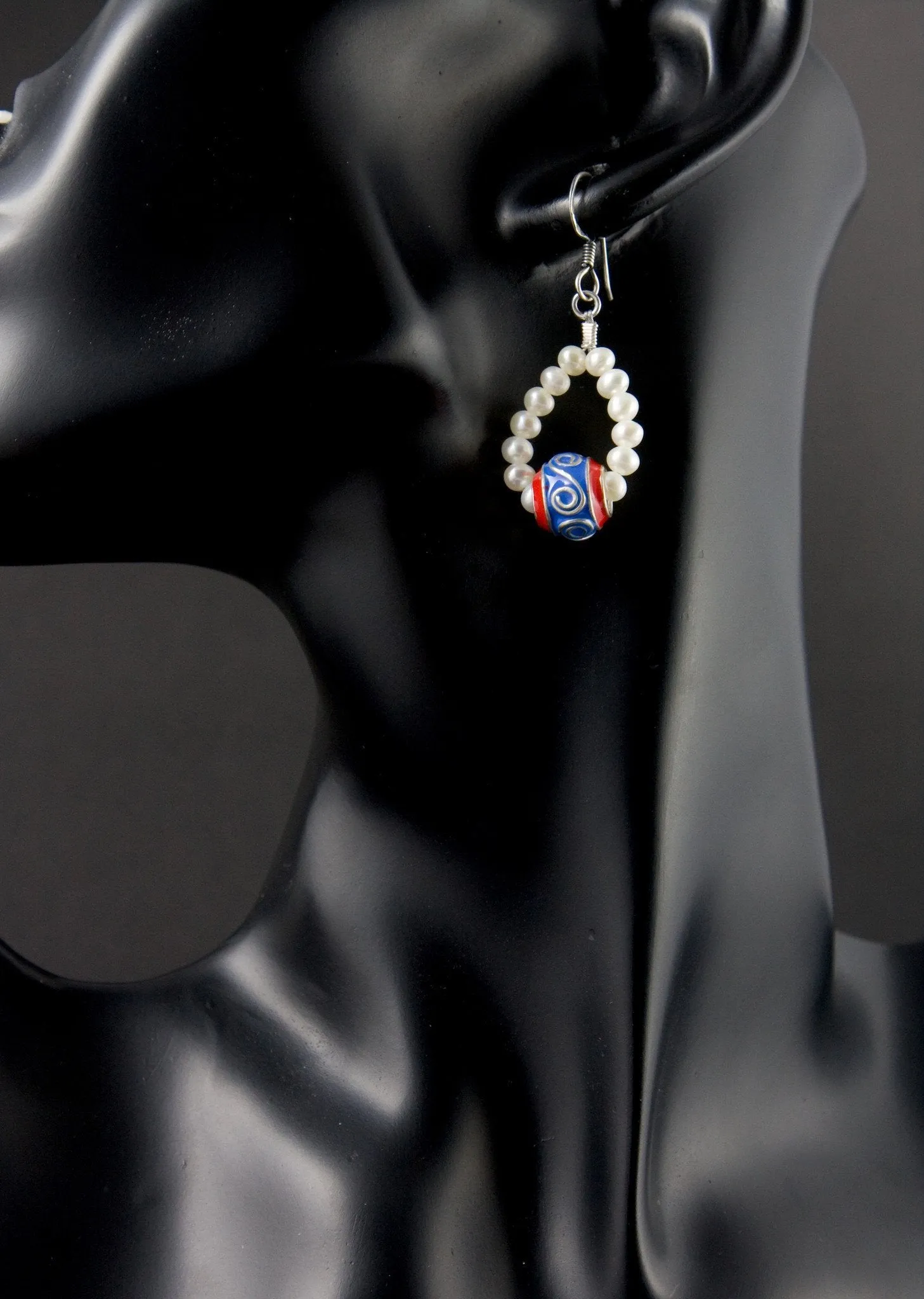 Playful, pearl loop earrings with enamel bead (available in 2 colorways)