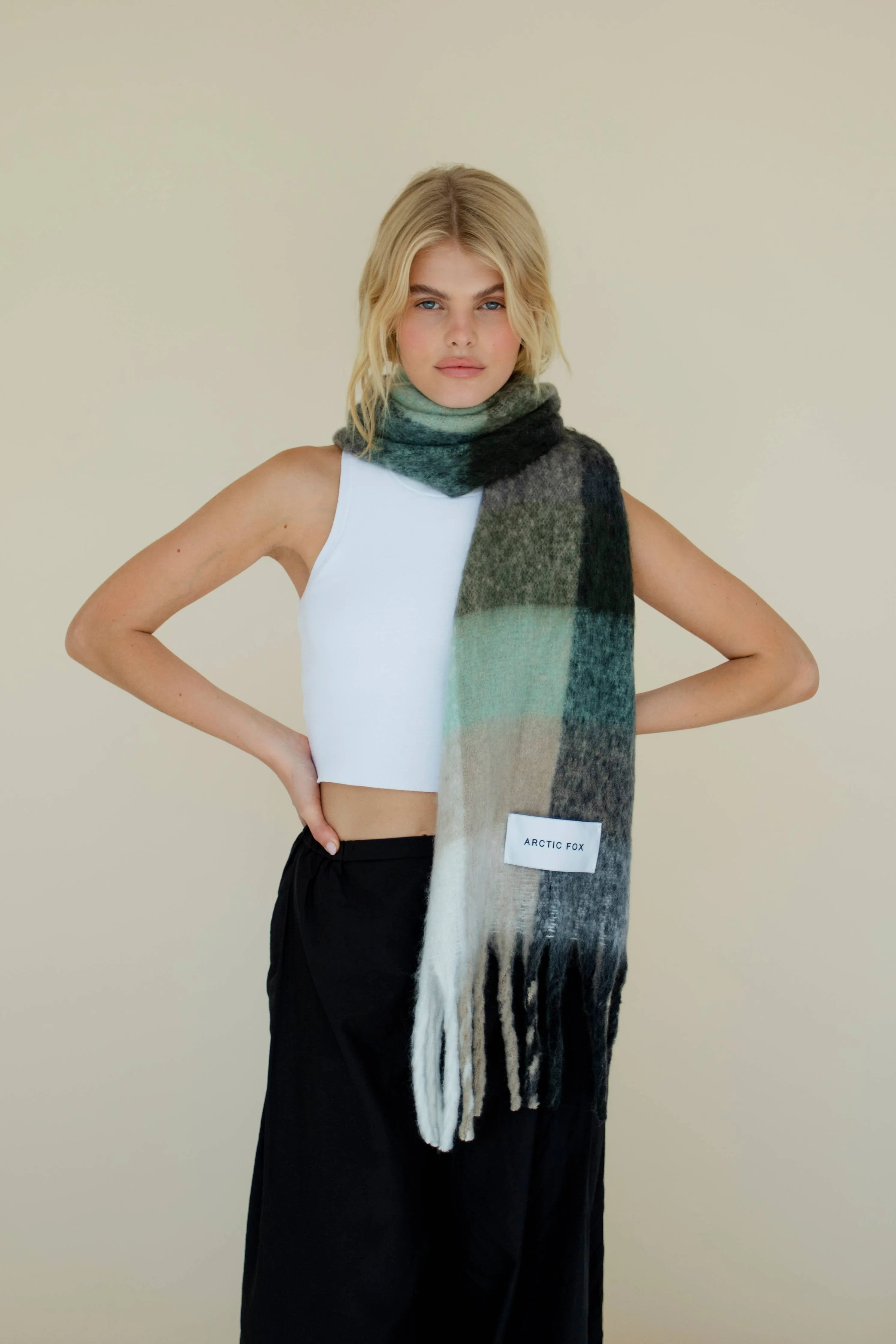 Reykjavik Scarf  Black